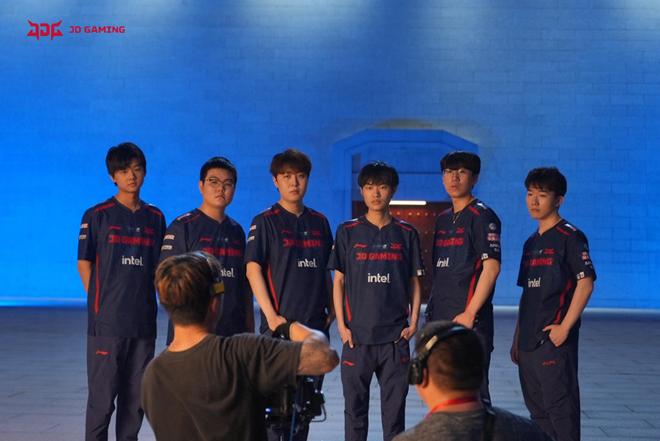 式拉开序幕 式拉开序幕