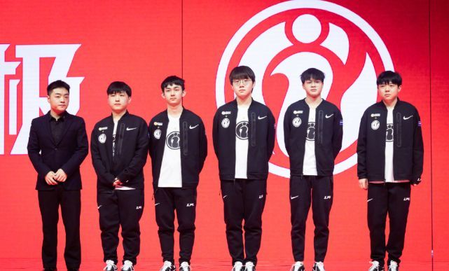 湖人多次将 湖人多次将