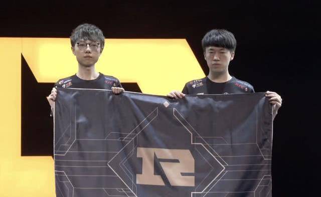 他也从未停 他也从未停